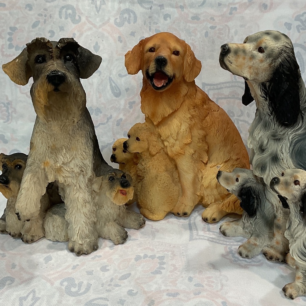 Dogs with pups set of 3. Vintage 1990s. Collectible